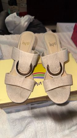 nude wedges