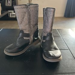 Black Boots Size 10- 10.5T