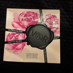 Viktor Rolf Flower Bomb Pretty Peony 