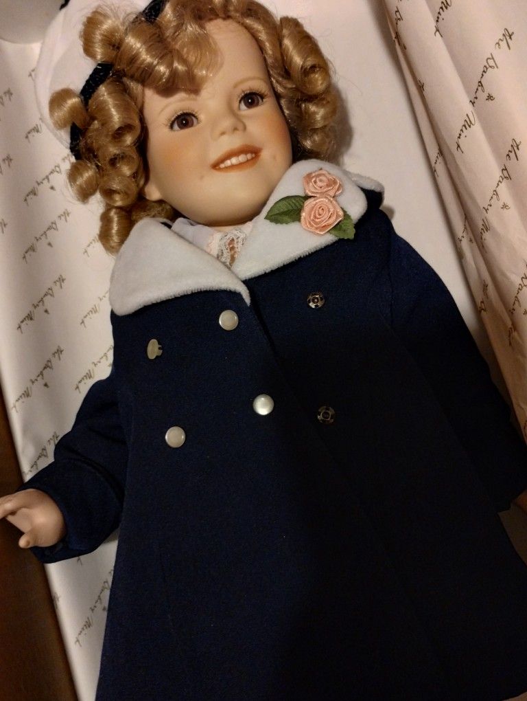 Shirley Temple Porcelain Doll....Like New condition!!..Collectable Doll..