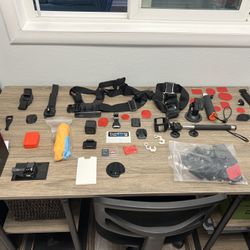 GoPro HERO Session With Multiple Accessories