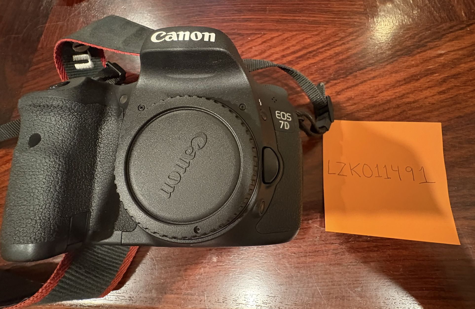 Canon EOS 7D Digital Camera With Accessories 