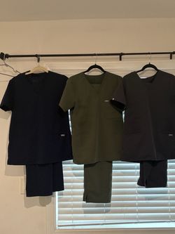 Figs scrubs