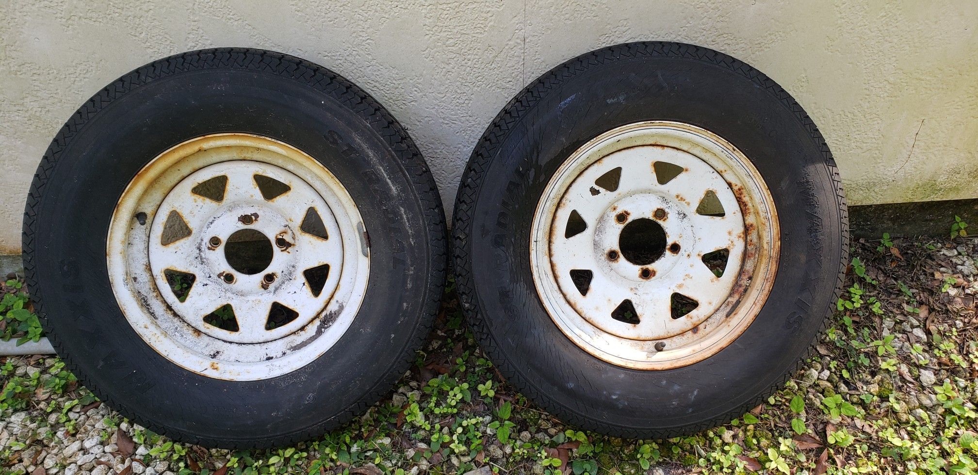 Trailer wheels