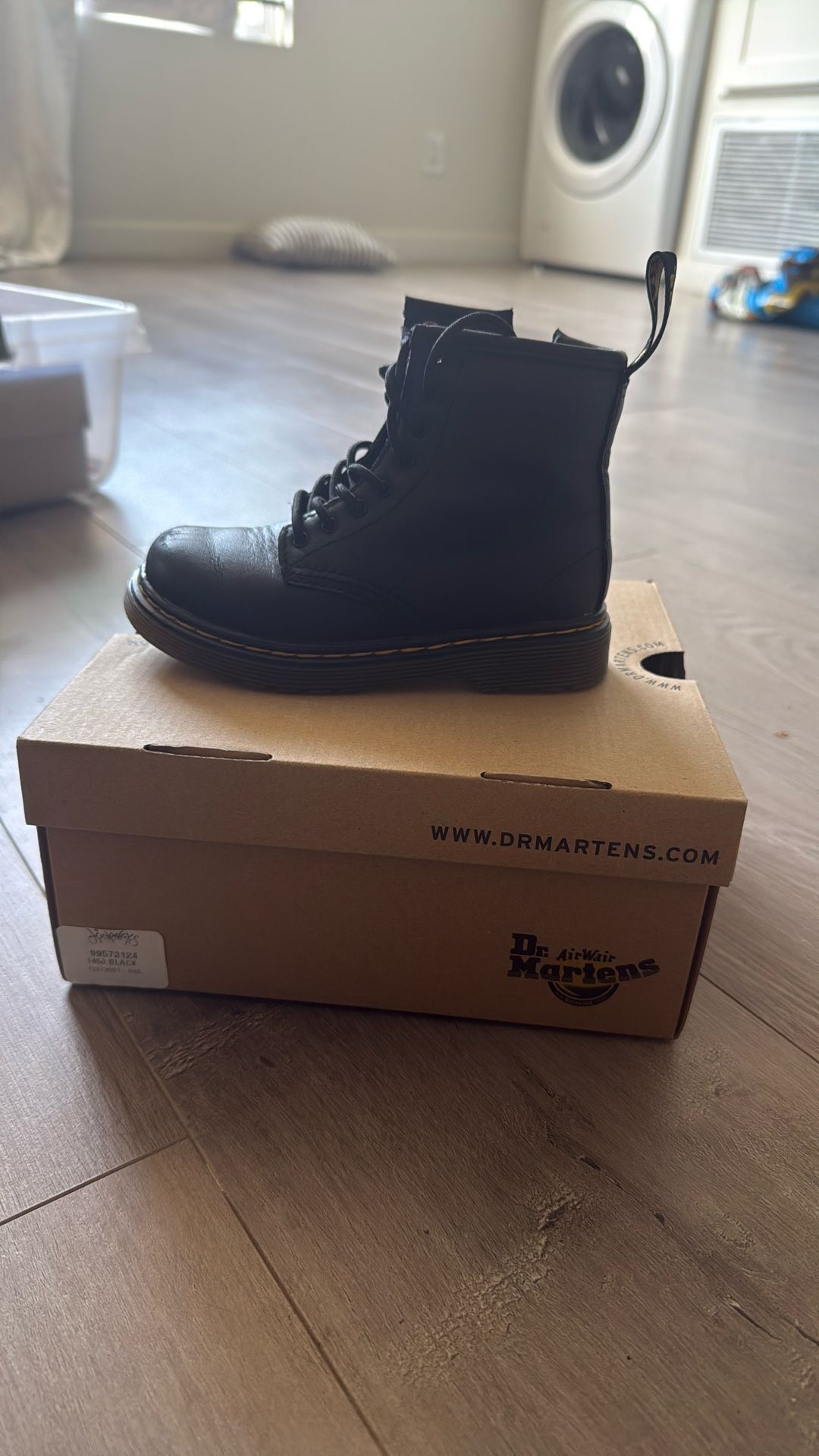 Dr. Martens 1460 T Kids Boots – EU 26 / US 9 Classic Black – Gently Used with Minor Wear
