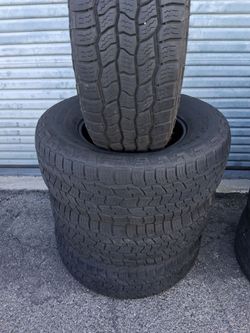 π4 TIRES SET 285/70/17 COOPER DISCOVERED A/T