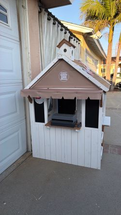 Playhouse
