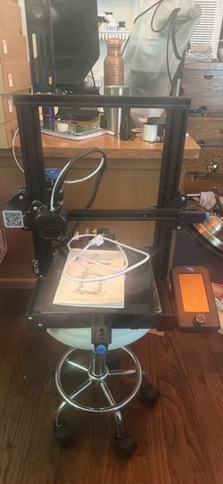 3D printer with extra build plate and PLA