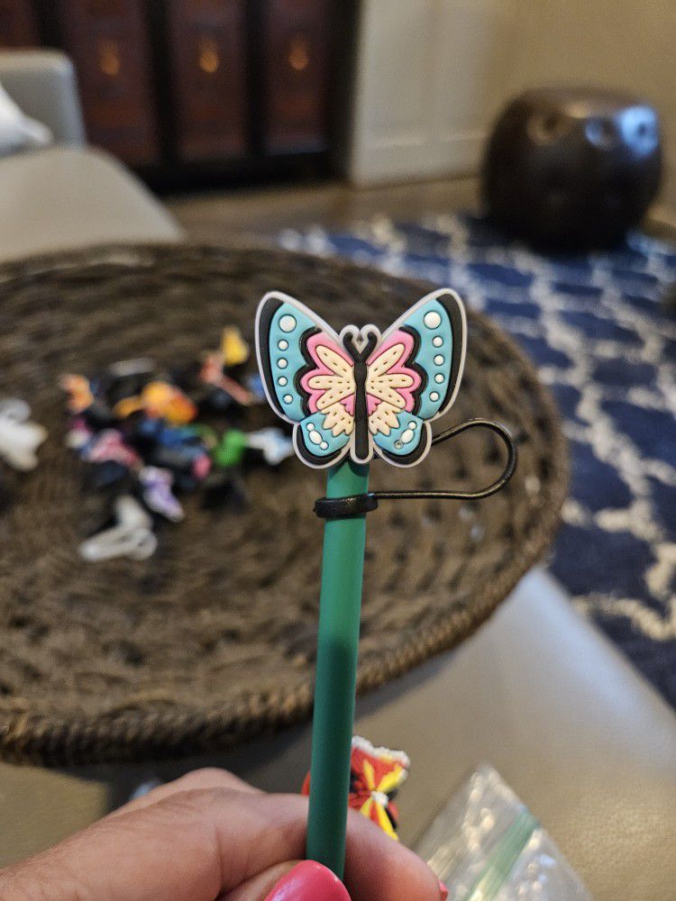 New 🦋 Butterfly Straw Toppers. Fit Regular Straws. New. Each