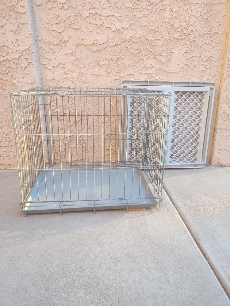 Dog Kennel & Dog Gate - $25.00
