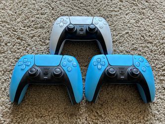 PS5 DualSense Controllers – Lot of 3