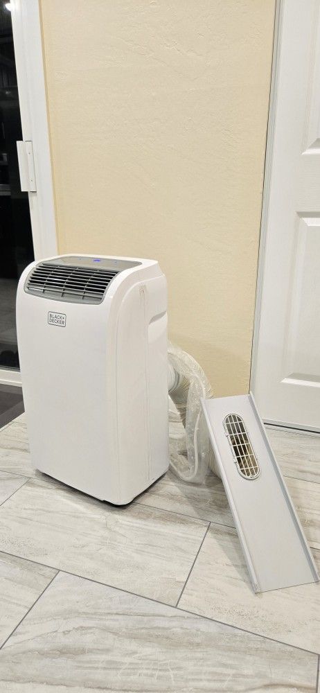 BLACK+DECKER 8150 BTU Portable AC Cools 550 sq. ft. with Heater with Dehumidifier