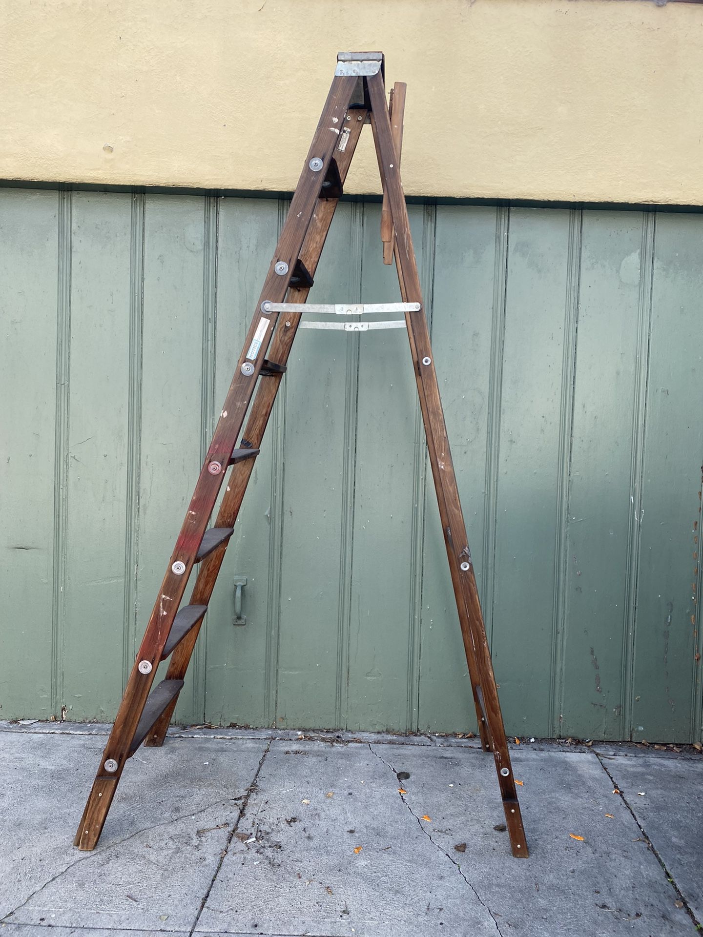Large 7.5 Feet Tall Ladder Wooden Metal Sturdy Strong Painting Painter Stool Shelf