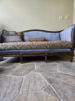 OMG!!!! Beautiful Louis XV Sofa & Chair Set ONLY  $500