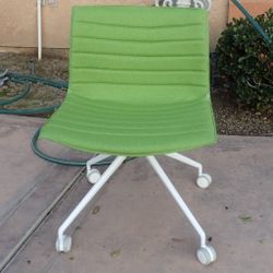New Arper Catifa 53 Lime Green & White Designer Italian Rolling Office Chair


