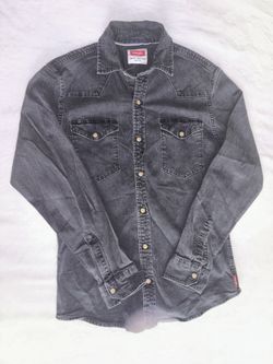 Black Buttoned Shirt