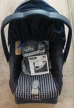 Safe Car Seat Peg Perego Baby Car Seat, Safe with Base