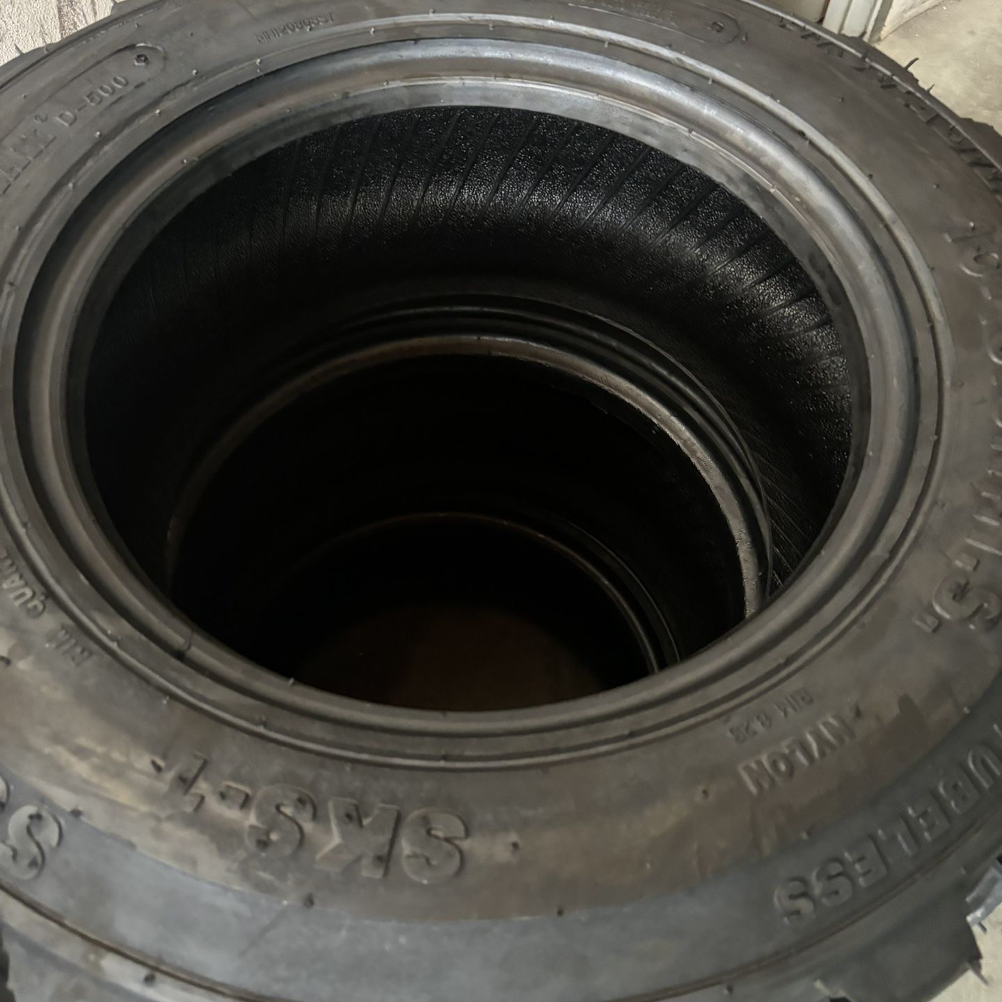 Set Of 4 Duromax Bobcat Tire 10-16.5 $500 
