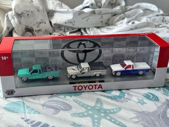 Toyota Mini Truck Custom Diecast Collection (3-Pack)