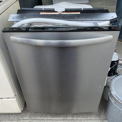 Frigidaire Dishwasher 