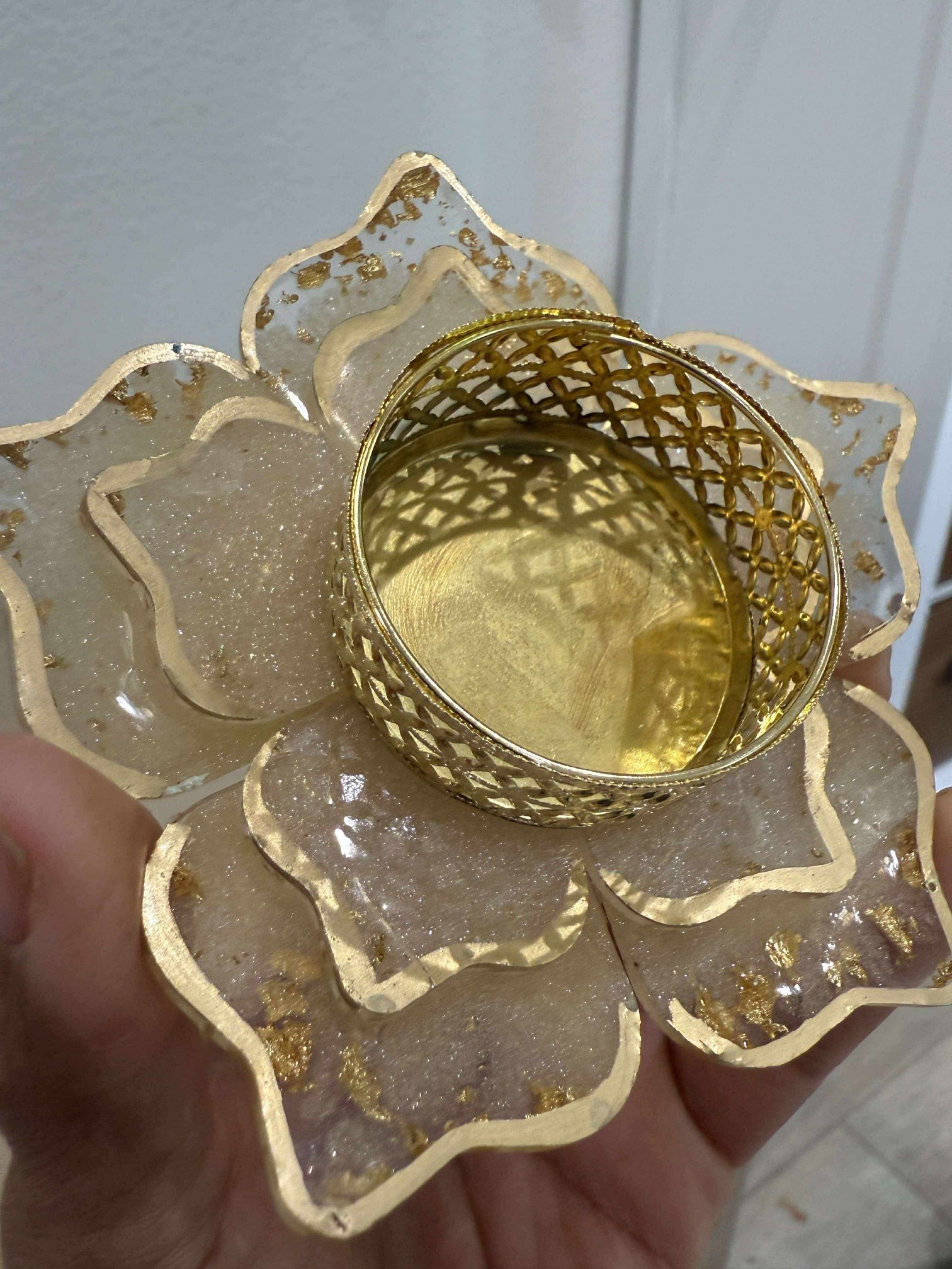 New Handmade Resin Tealight Candle Holder 