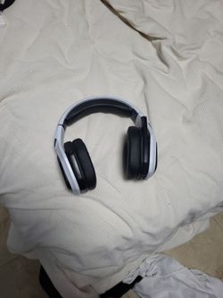 Gaming headphones