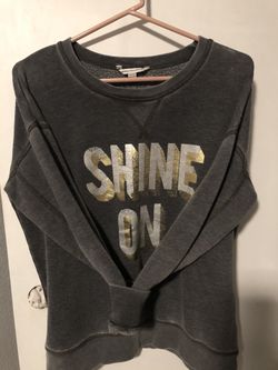 Gray American Eagle sweatshirt Medium