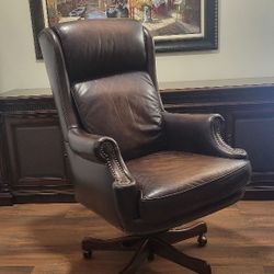 Hooker Furniture Genuine Leather Executive Office Chair 