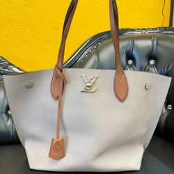 Louis Vuitton Beige/Brown Leather Lockme Go Tote Bag