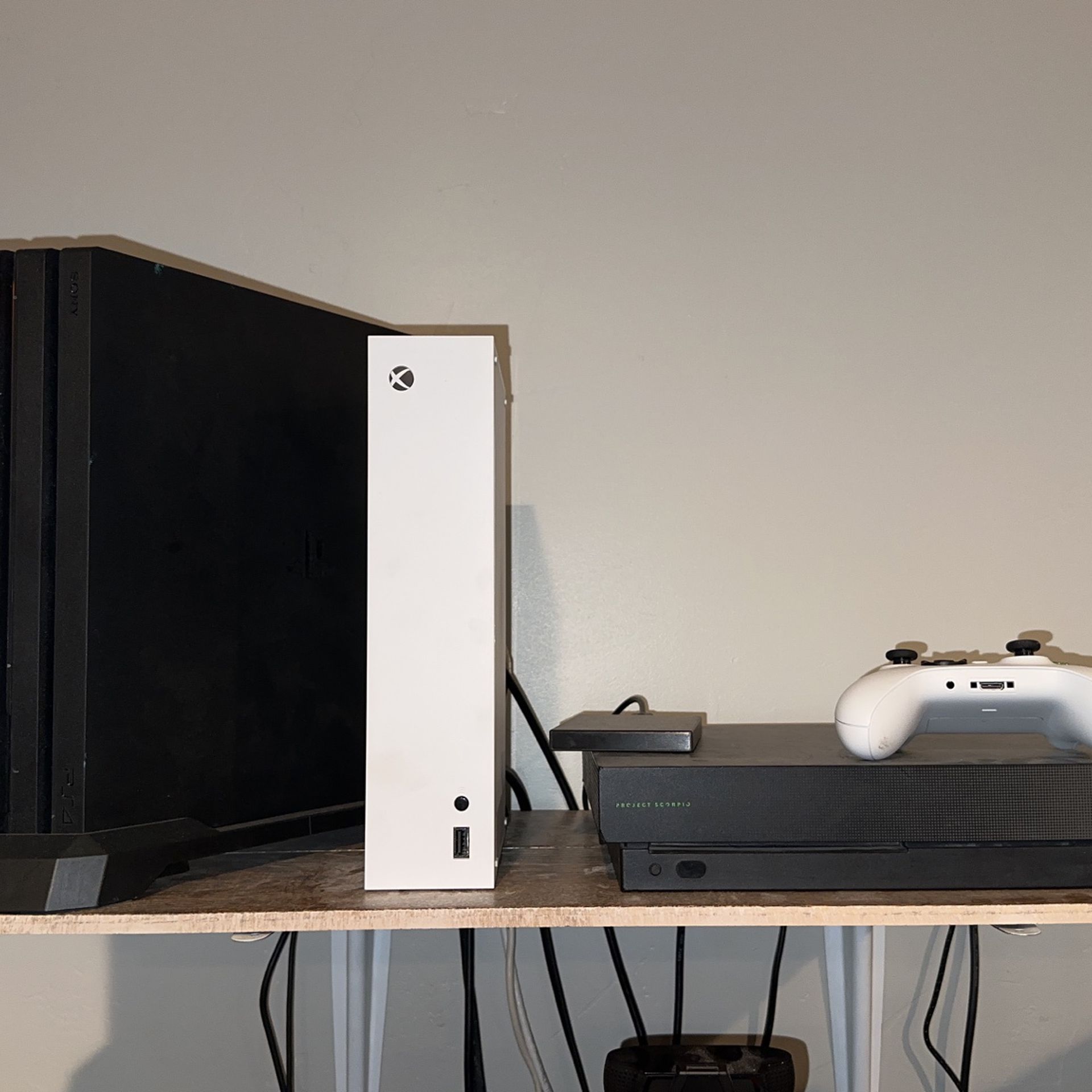 PS4 Pro, Xbox Series S, And Project Scorpio One X