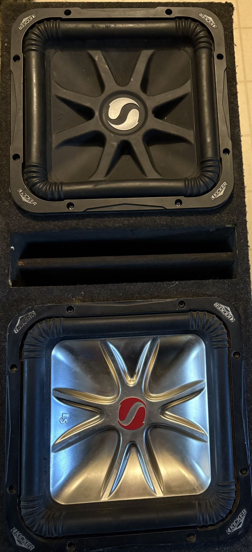 2 12inch kicker L5s In Double Ported Box 