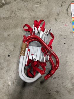 Never really used still in perfect condition good for 2 story houses   Kidde 25' 3-Story Escape Ladder 468094 - 1,000 lb. Capacity