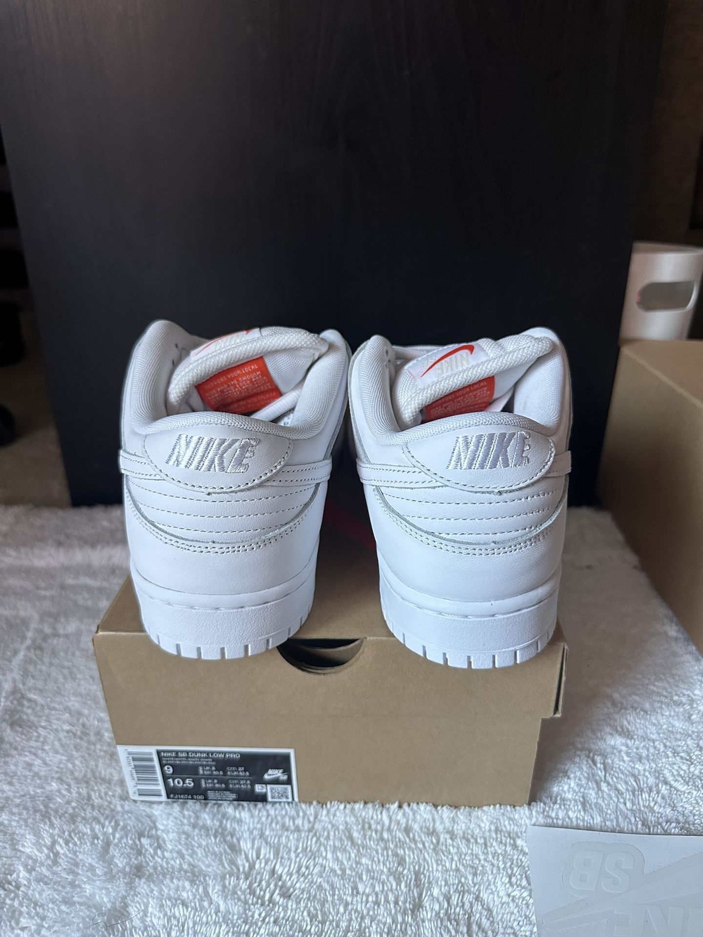 Dunk Low Pro SB Triple White