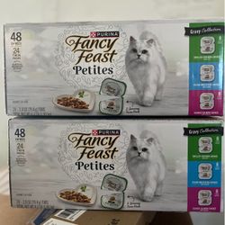 Fancy Feast Purina Gourmet Wet Cat Food Variety Package,Petites Gravy Collection,Break-Apart tubs,96 Servings - 2.8 oz. Tubs,(Pack of 48)