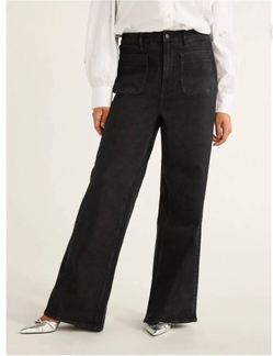 Free Assembly black Patch Pocket Wide Leg Jeans, 32” Inseam, Size 6.   (H)