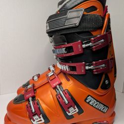 Tecnica TNT Icon Carbon Alpine Downhill Ski Racing Boots Mens Size 9.5 321mm