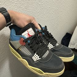 Jordan 4 