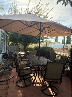 Outdoor Patio Dinning Set with Umbrella