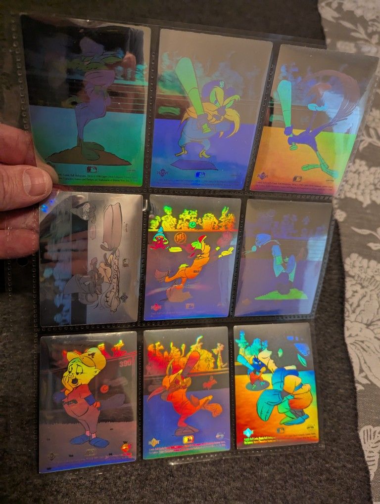 1990 Upper Deck Looney Toons Hologram Baseball Cards