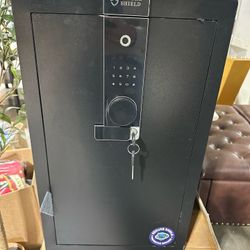 Brand new Secure Shield Digital Security Safe Box, 15.75 x 11.81 x 14.17 inches, Electronic Keypad Lock, Black (Large size)  📍 3749 Scott Futrell Dr,
