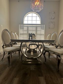 Formal Dining Room - 8 Chairs
