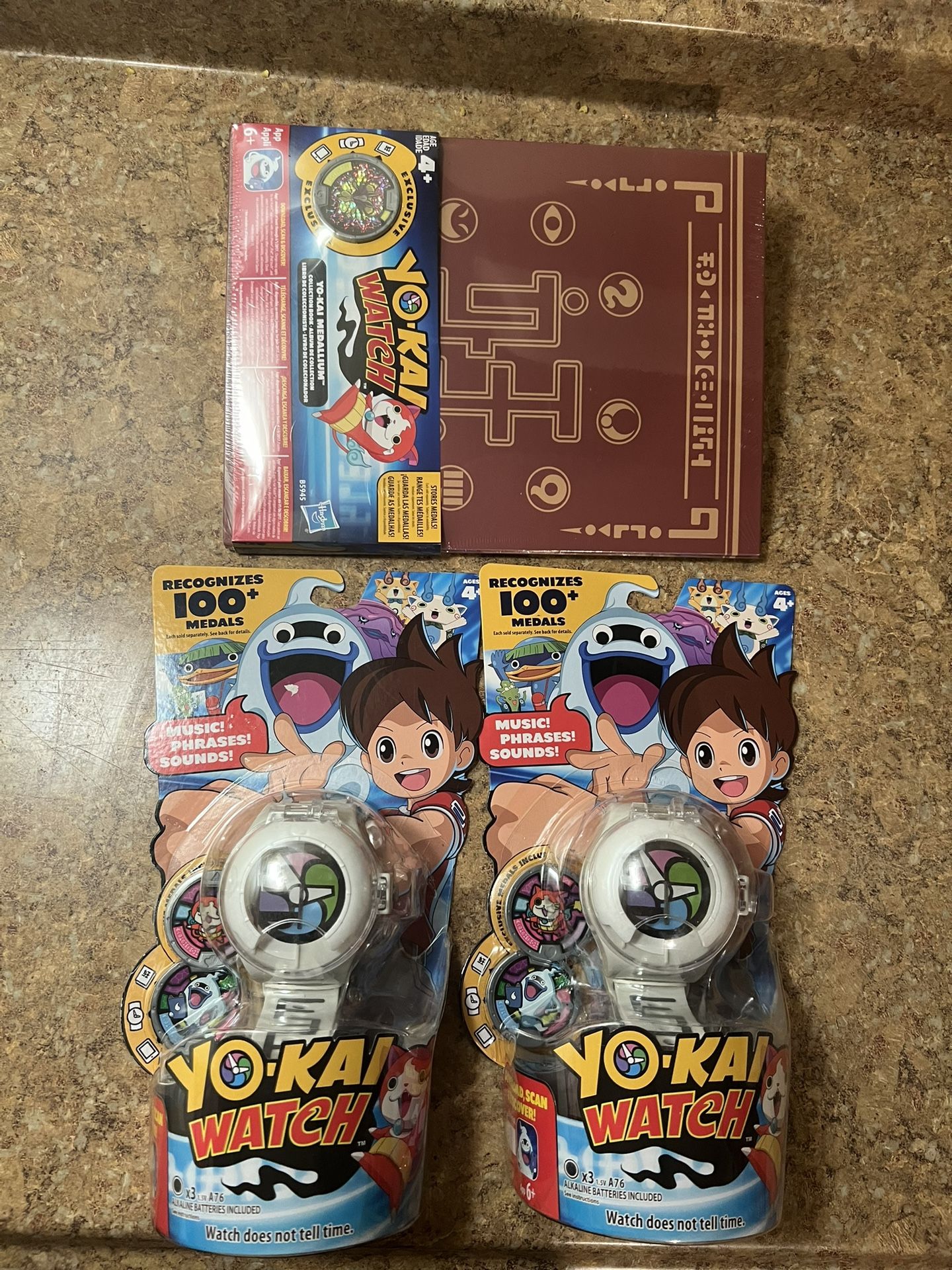 Yo-kai Watch Brand New Sealed Watch And Binder 
