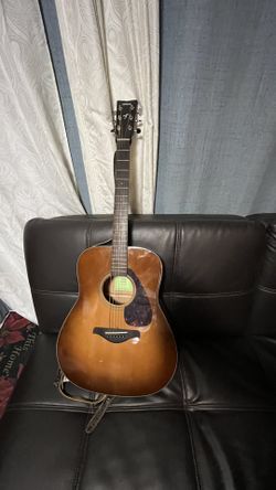 Yamaha Guitar FG800j With Leather Strap