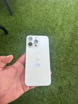 iPhone 15 pro max 1 tb unlocked
