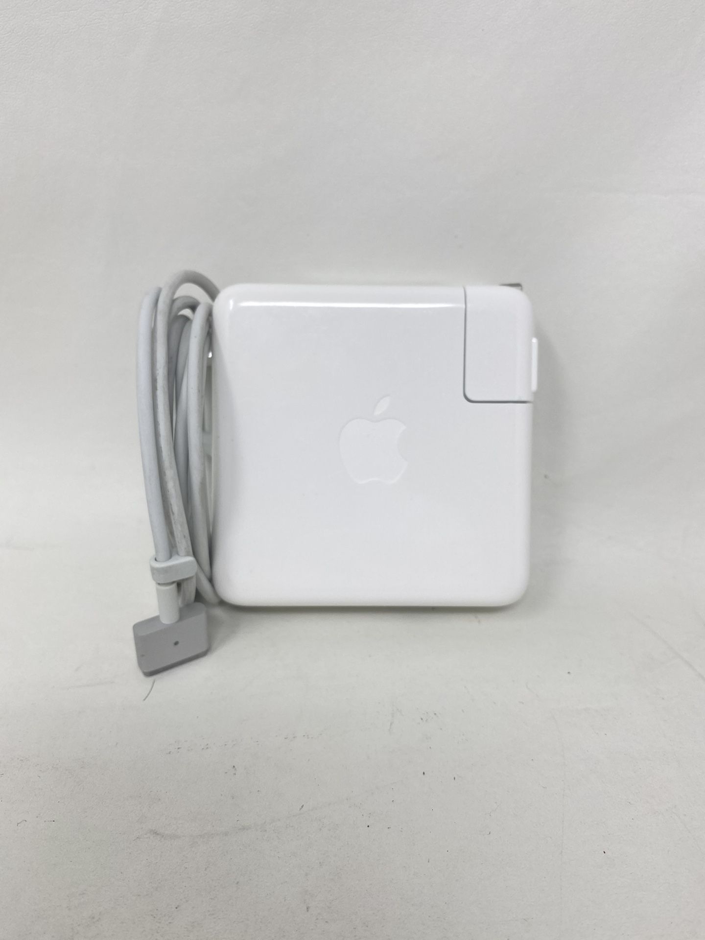 Apple MACBOOK PRO 85W MagSafe 2 Power Adapater A1222