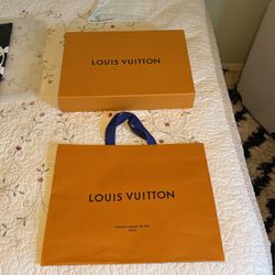 Authentic Louis Vuitton Large Orange & Brown Paper Shopping Gift Bag - Nice!