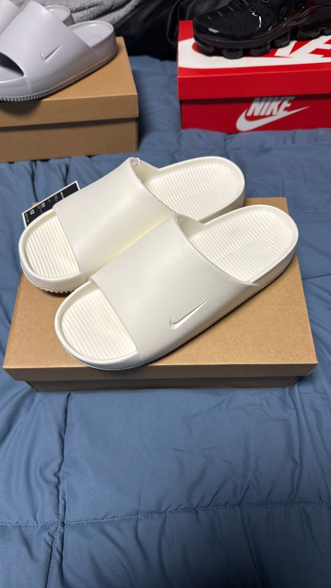 Brand New Nike Calm Slide (White)