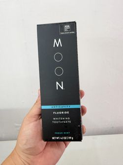 Moon Anticavity Fluoride Whitening Toothpaste