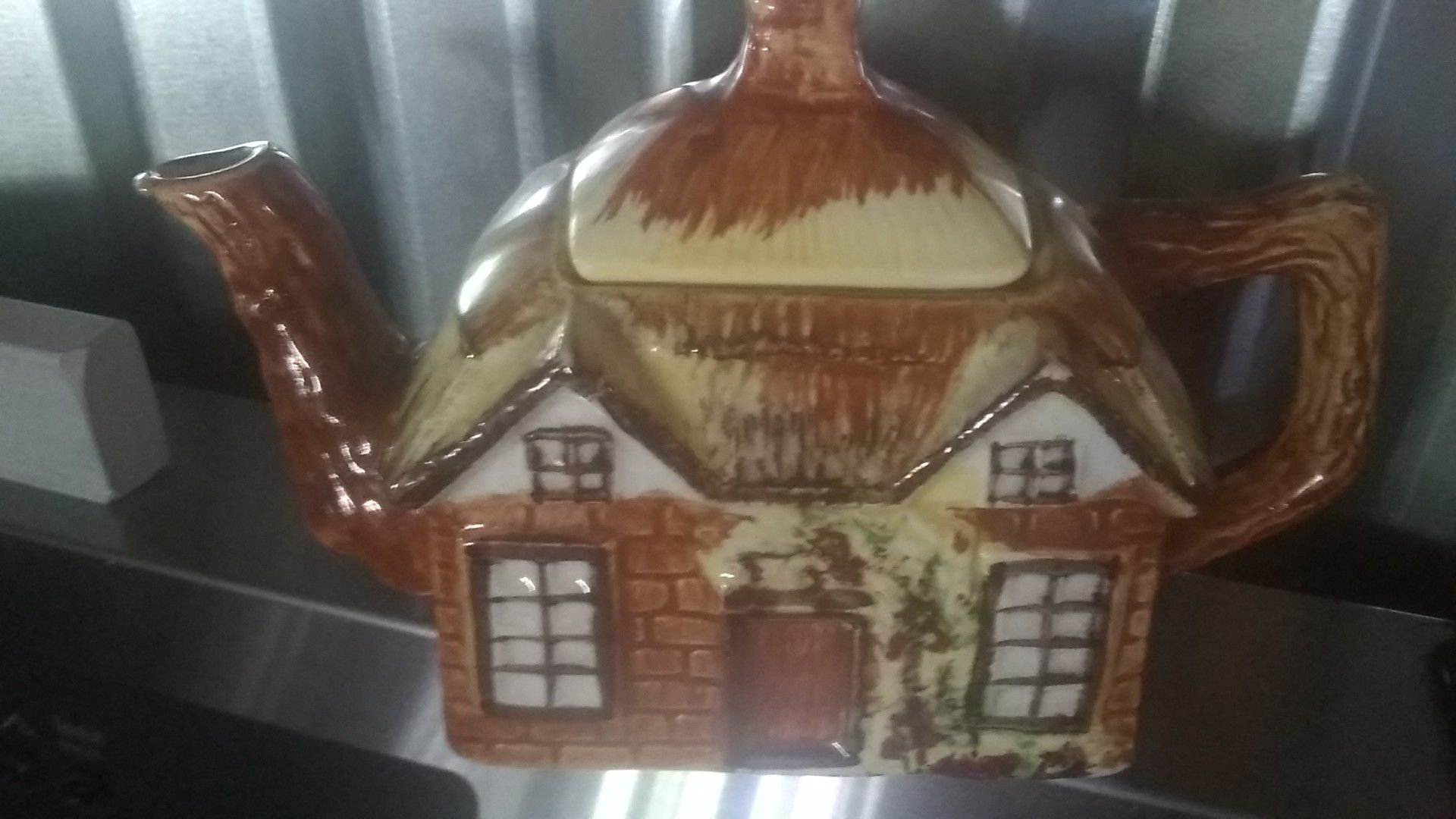 Price and Kensington vintage cottage teapot