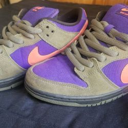 Nike SB Dunk Low Olive Atomic Red Men's Size 9